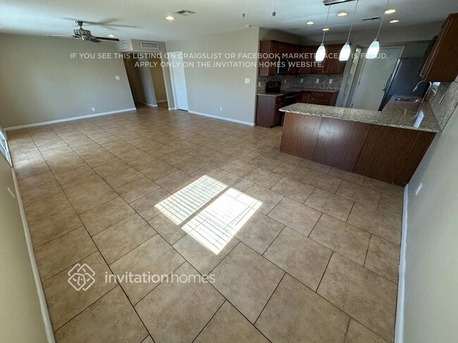 Photo - 1821 E La Donna Dr