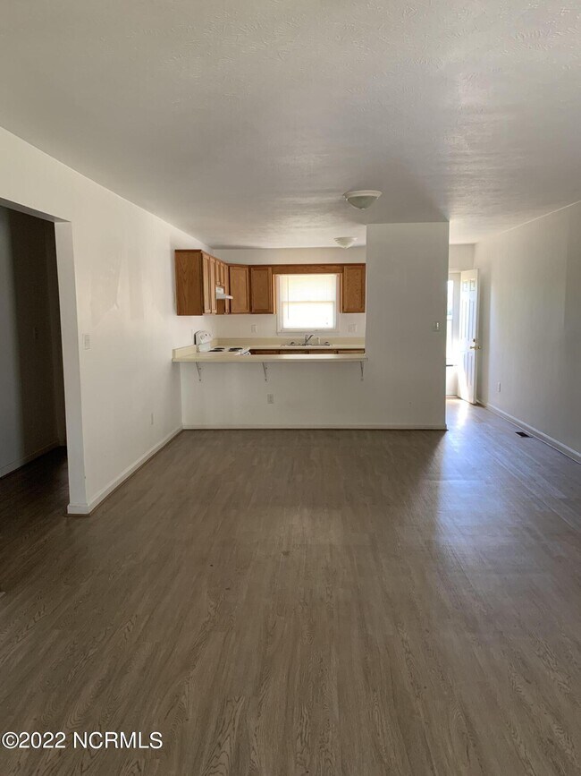 Photo - 21800 Old Wire Rd