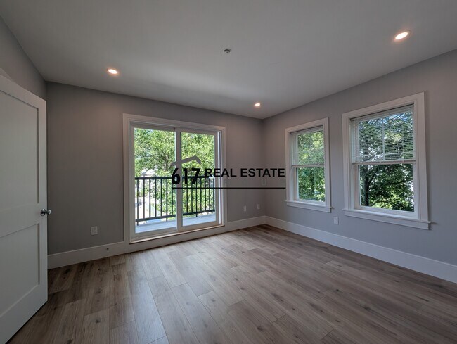 11 Holton St Unit A3