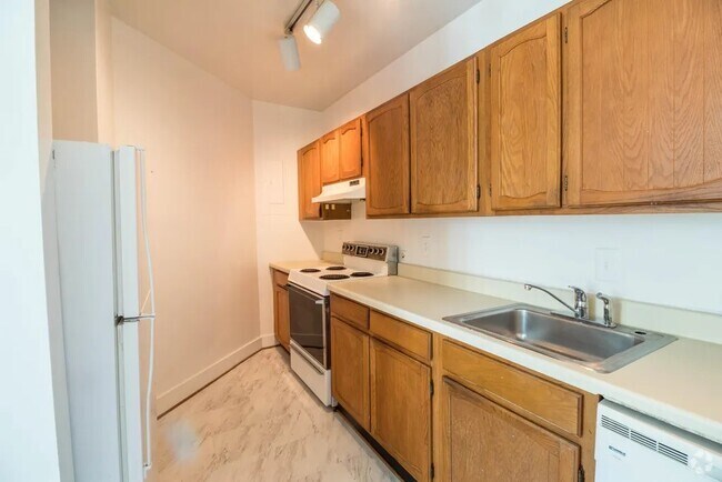 Building Photo - 1810 Ingleside Terrace NW Rental