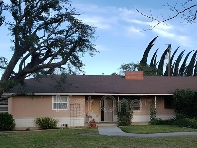 Building Photo - 1709 Garretson Ave