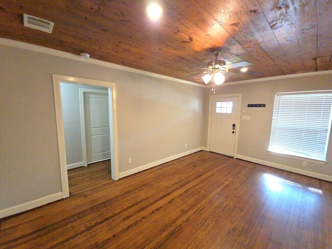 Photo - 210 Olive Ave