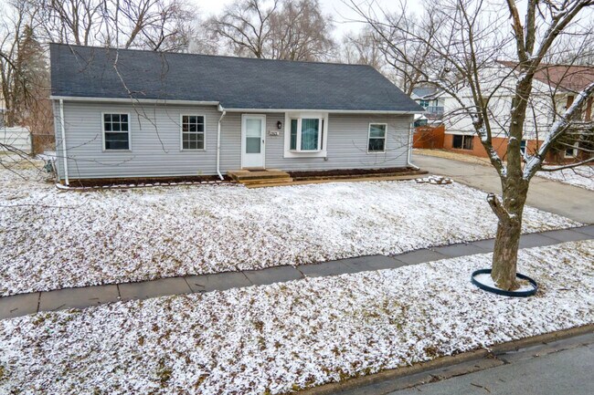 Building Photo - 2925 224th St Rental