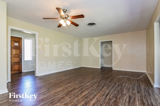 Photo - 4818 W Bay Villa Ave