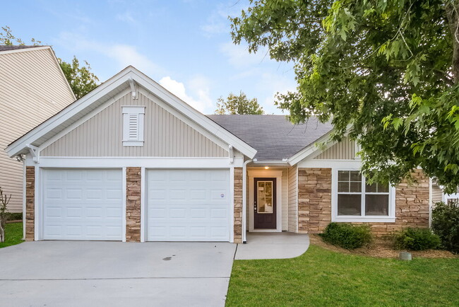 Photo - 1582 Thornwick Trace House
