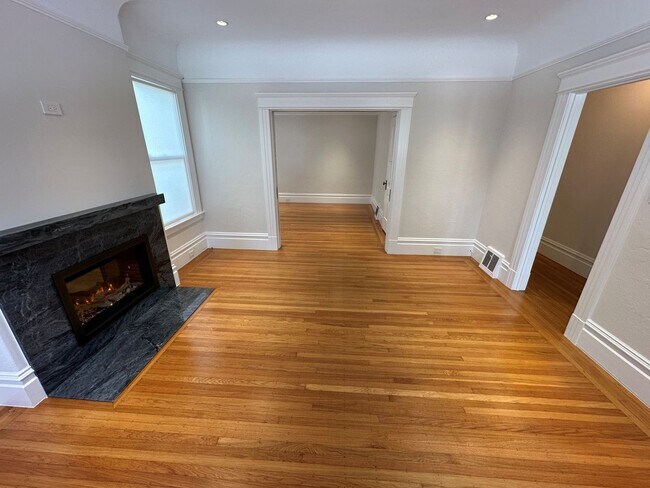 Photo - 219 Lake St Unit 219