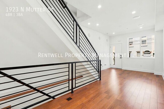 Photo - 1923 Mutter St