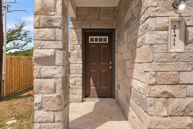 Photo - 21411 Sir Walter Ln