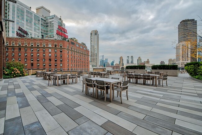 One Lincoln Plaza