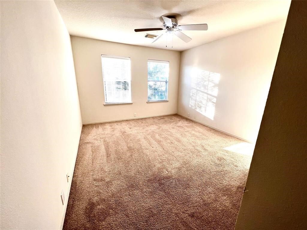 Photo - 10219 Sugarbridge Trail