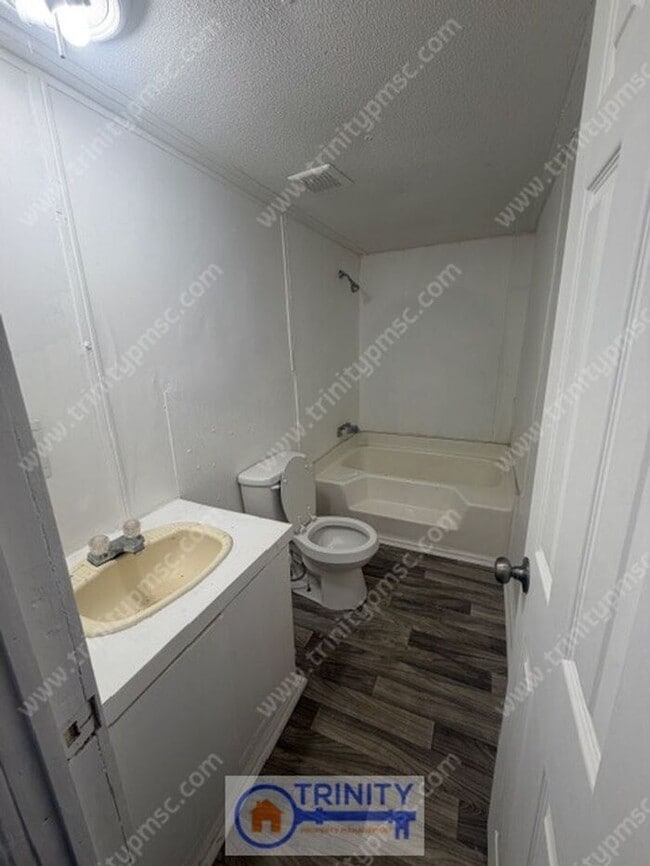 Photo - Ready Now! Cute two bed mobile home in Greenville!