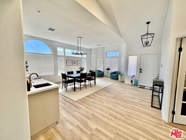 Photo - 78590 Villeta Dr