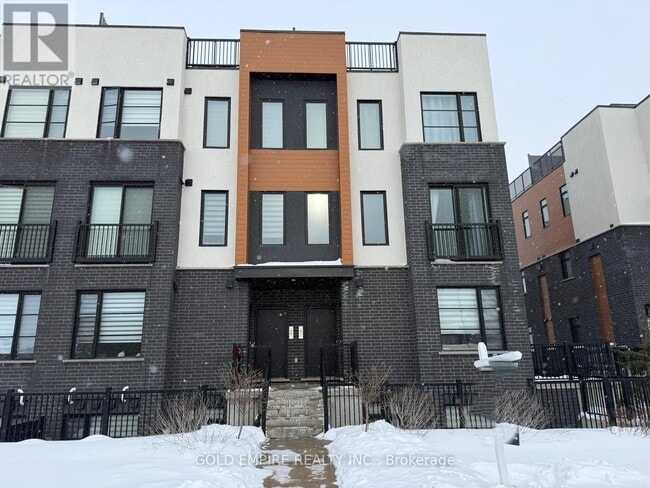 Photo - 3900 Savoy St