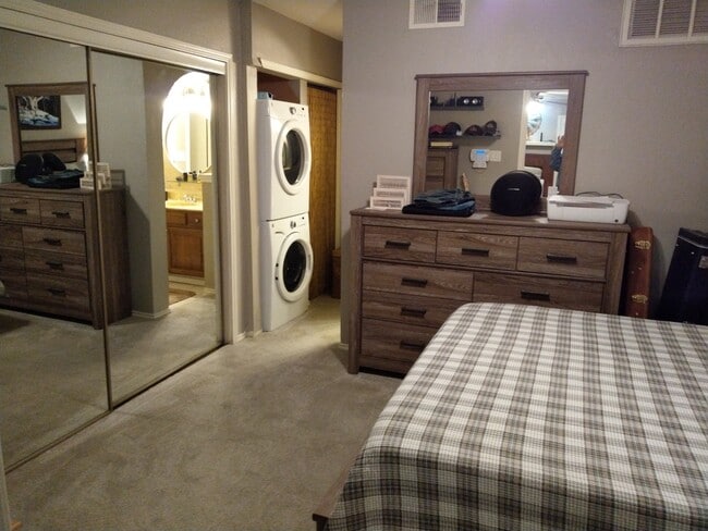 Photo - 2311 Balsam Dr Unit H114