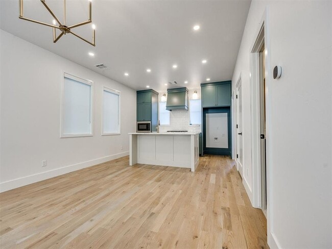 Photo - 1078 Hangar Dr