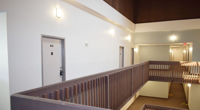 Photo - GRANTVILLE 1BR 1BA TOWNHOUSE - UPGRADED KITCHEN + BATH, AC, PET FRIENDLY, ASSIGNED PARKING, POOL,...