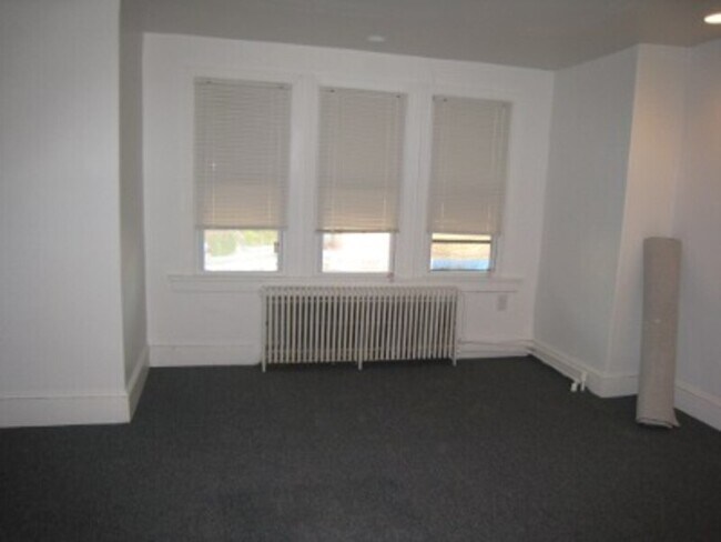 Photo - 5958 N 21st St