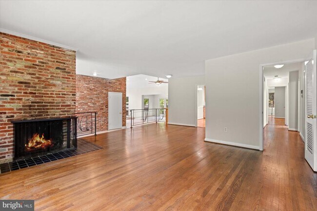 Photo - 7504 Radnor Rd