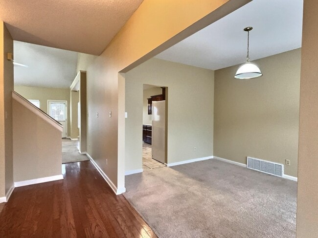 Photo - 1291 Rain Hollow Cir W