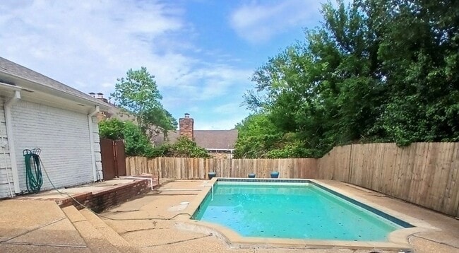Photo - 117 Rolling Creek Dr
