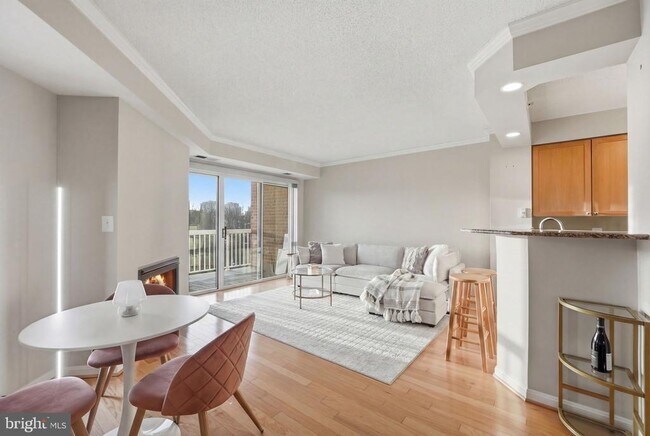 Photo - 3101 N Hampton Dr Unit 608