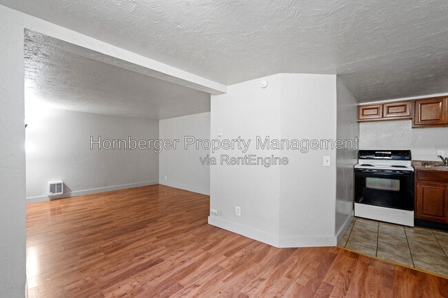 Photo - 1108 W 12th Ave Unit 3