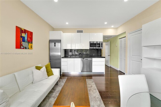 Photo - 601 11th St Unidad 106
