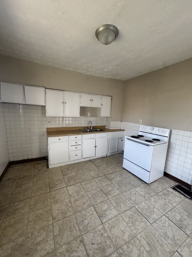 Photo - 263/265 S HEDGES ST Unit 265