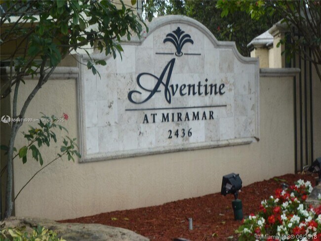 Building Photo - 2474 Centergate Dr Unit 204 Rental