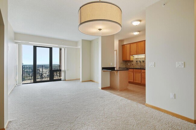 Photo - 500 E Grant St