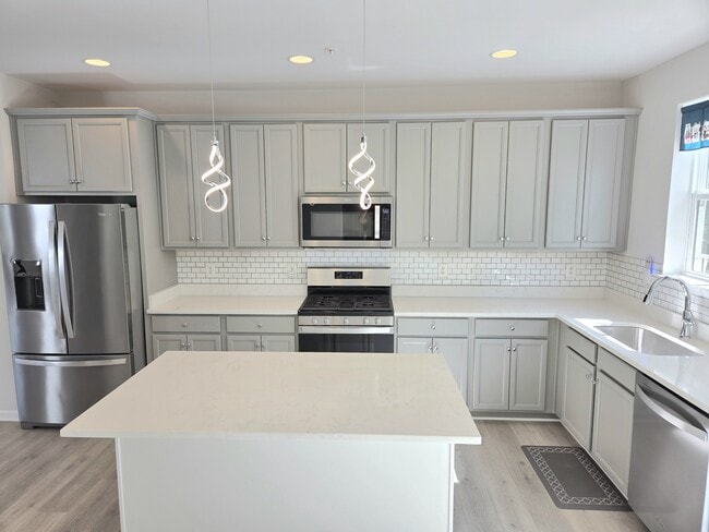 Photo - 13146 Dowdens Sta Wy