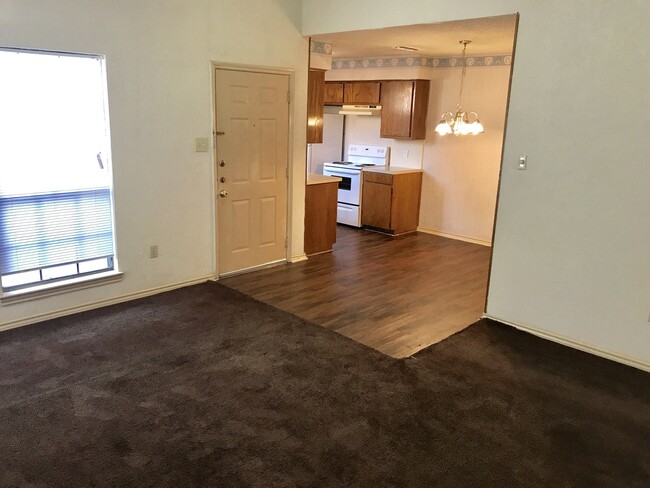 Photo - 3125 Tudor Ln Unit # 3129