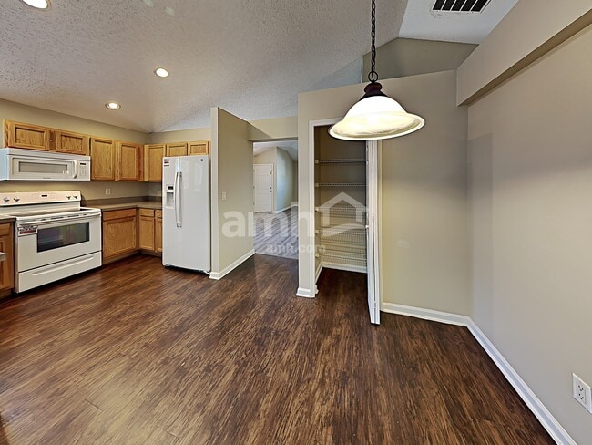 Photo - 976 Ashton Cove Terrace