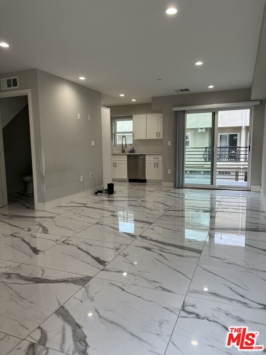 Photo - 10324 Mt Gleason Ave Unidad 3