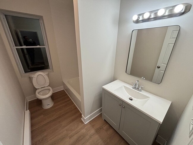 Photo - Luxury 3-bedroom Apartment Unit 5