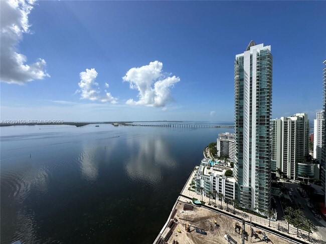 Building Photo - 1155 Brickell Bay Dr Unit 3007