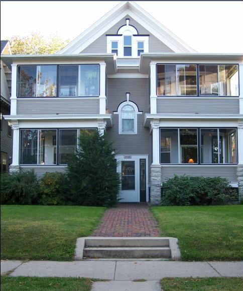 Building Photo - 1032 Portland Ave Unit 1