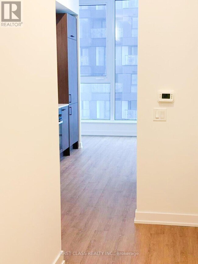 Photo - 1 Quarrington Lane Unit 2112