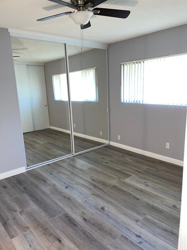 Photo - Bali Hai Apartments