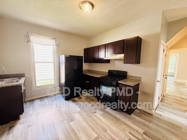 3838 Marvin Ave