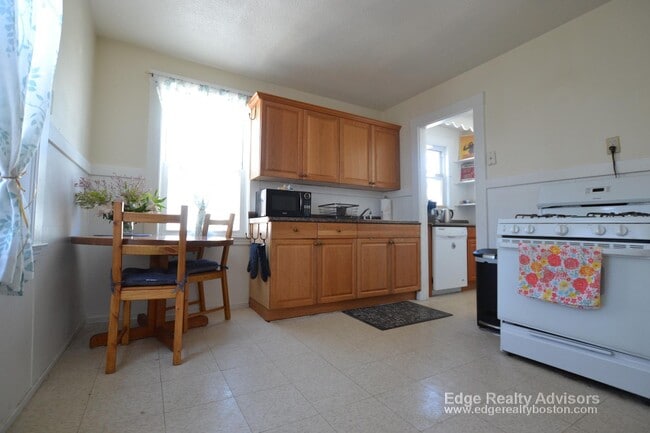 Photo - 55 Brock St Unit 2