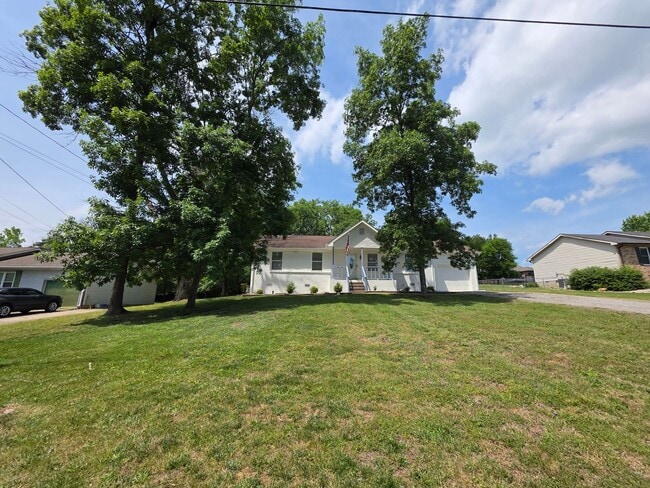 Building Photo - One Level 3bd/2ba home in Mt Juliet