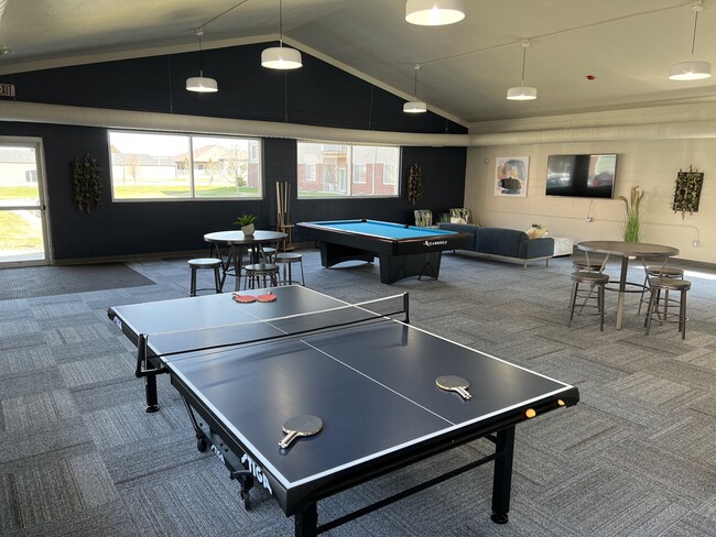 Courtyard Game Room - Courtyard Apartments