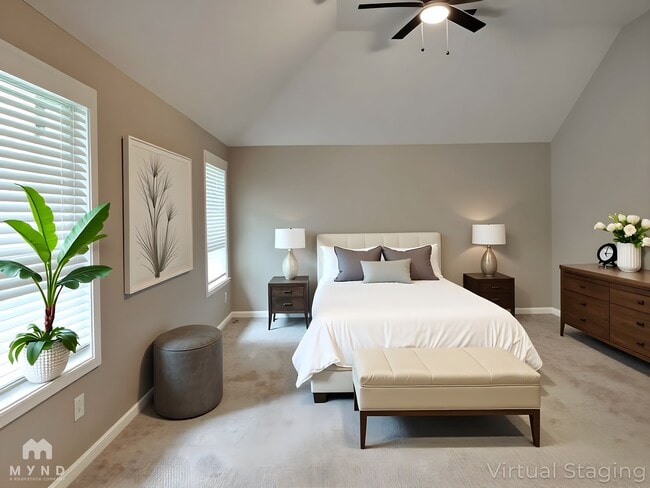 Photo - 400 Louise Way