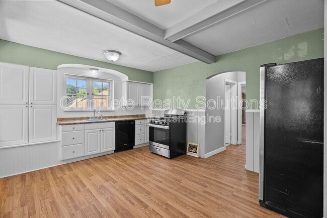 Photo - 8028 Wynwood Dr