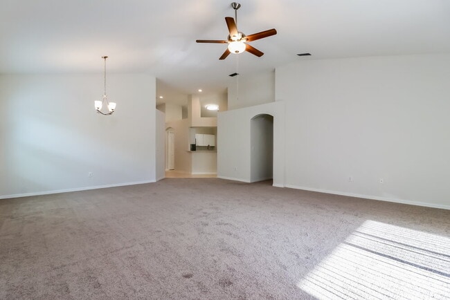 Photo - 1243 Maximilian Dr