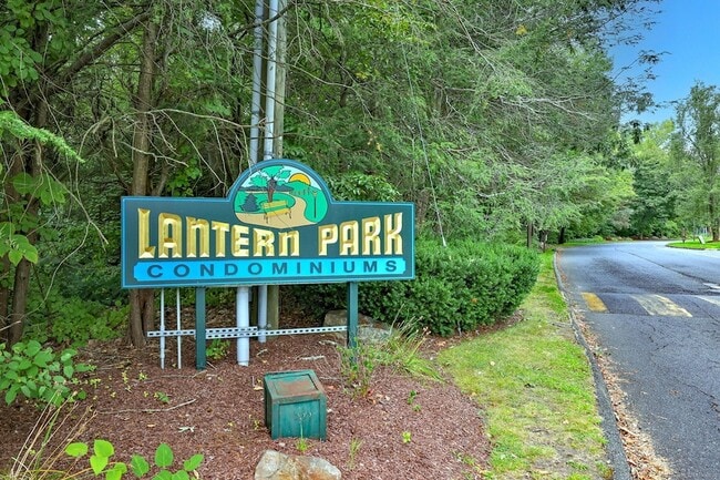 Photo - 55 Lantern Park Dr