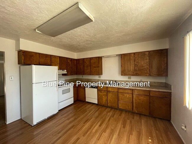 Photo - 1474 Benton St Unit 8