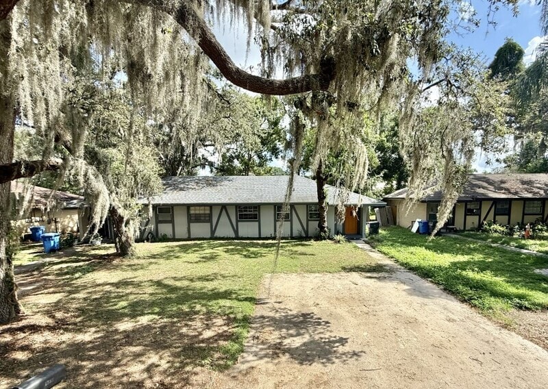 Photo - 1337 Eagleview  Drive - 1