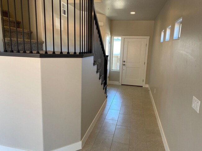 Photo - Three Bedroom in Red Mountain Vistas Unit 308